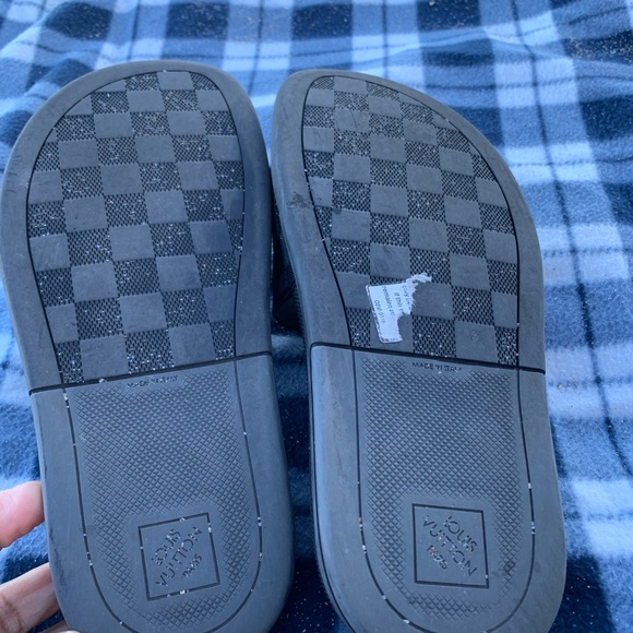 louis Vuitton slides 6 mens 9 women - Picture 6 of 7